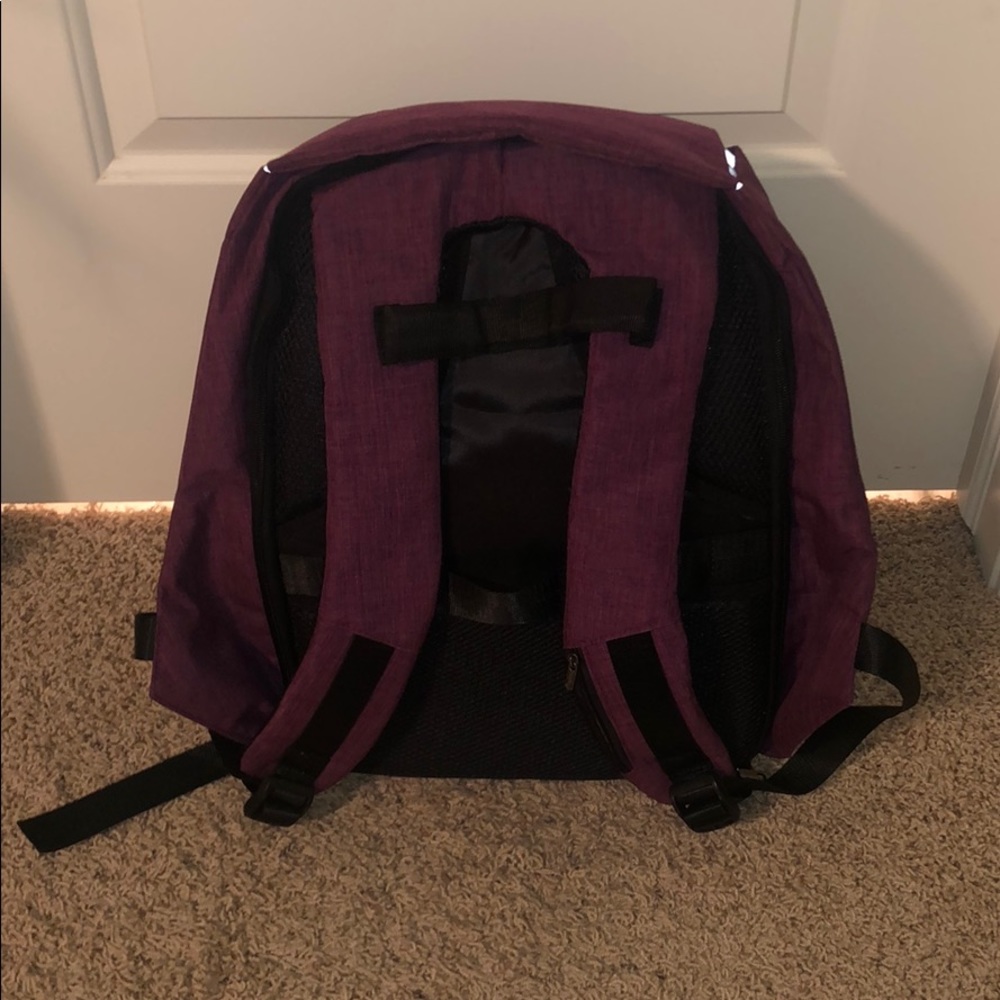 Travel Safe Backpack - Picture 2 of 4